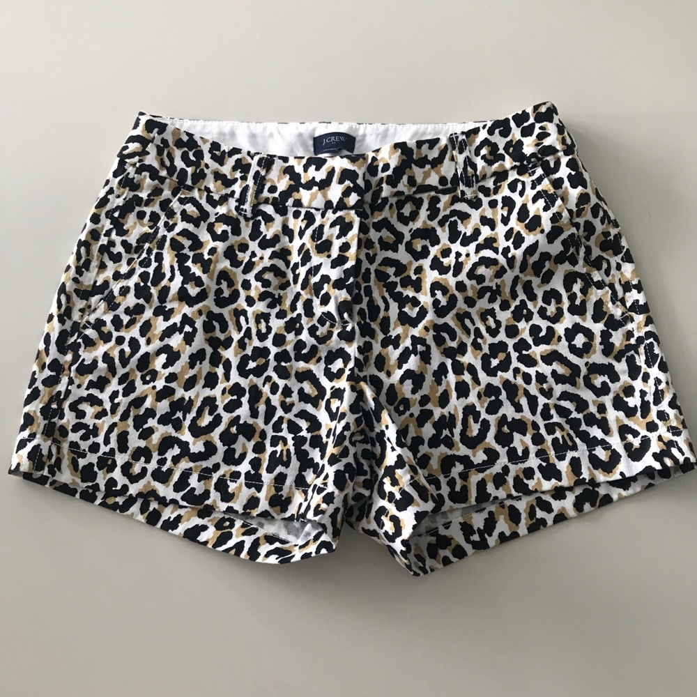 NWOT J. Crew 3.5” Classic Chino Shorts in Leopard